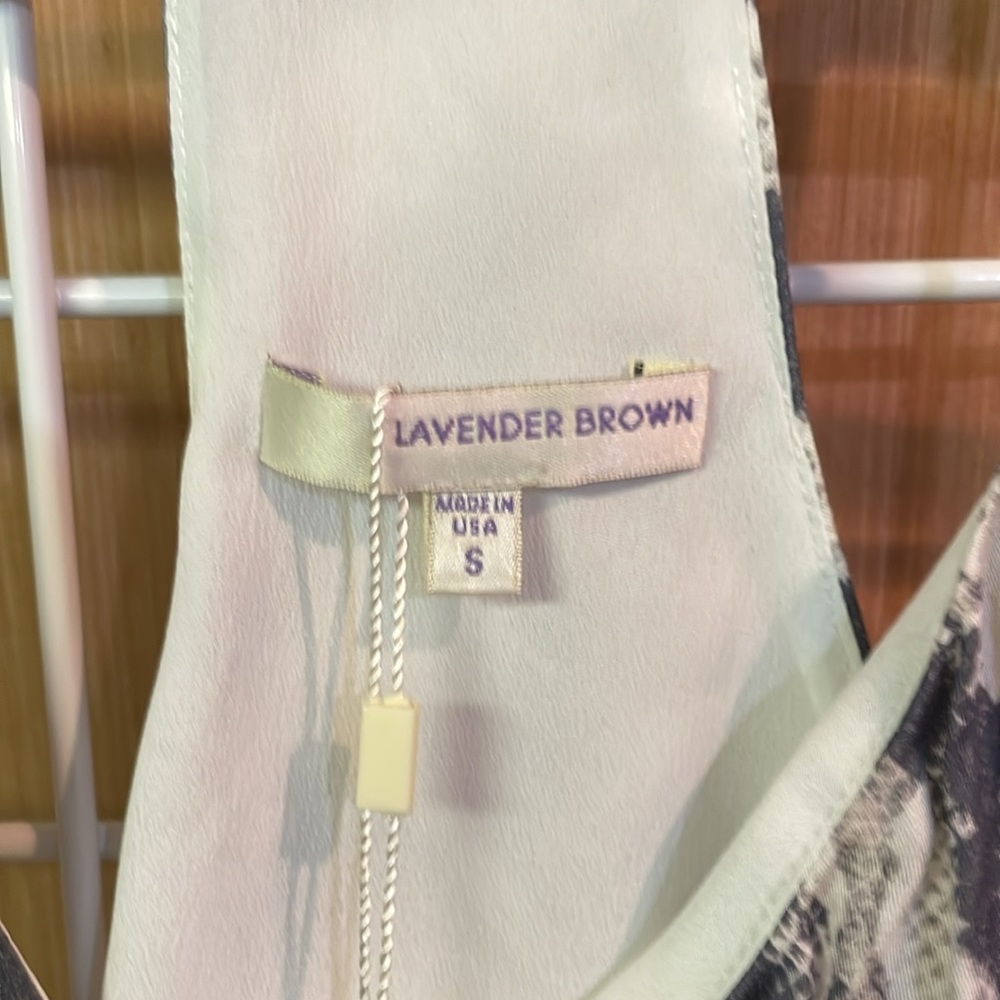 Lavender Brown Ivory/Grey tank top. Size small. NWT - Picture 4 of 5
